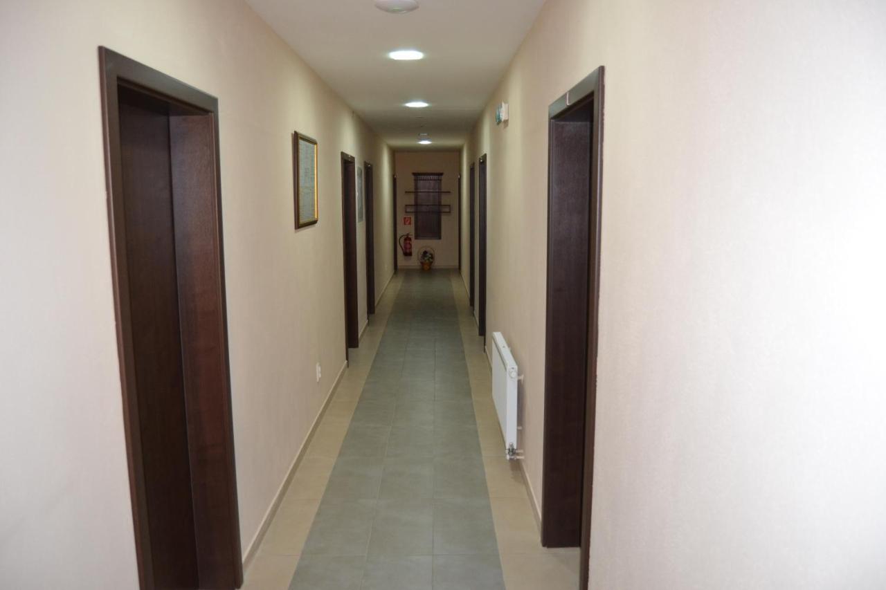 Restauracia-Penzion Altana Ludanice Bagian luar foto